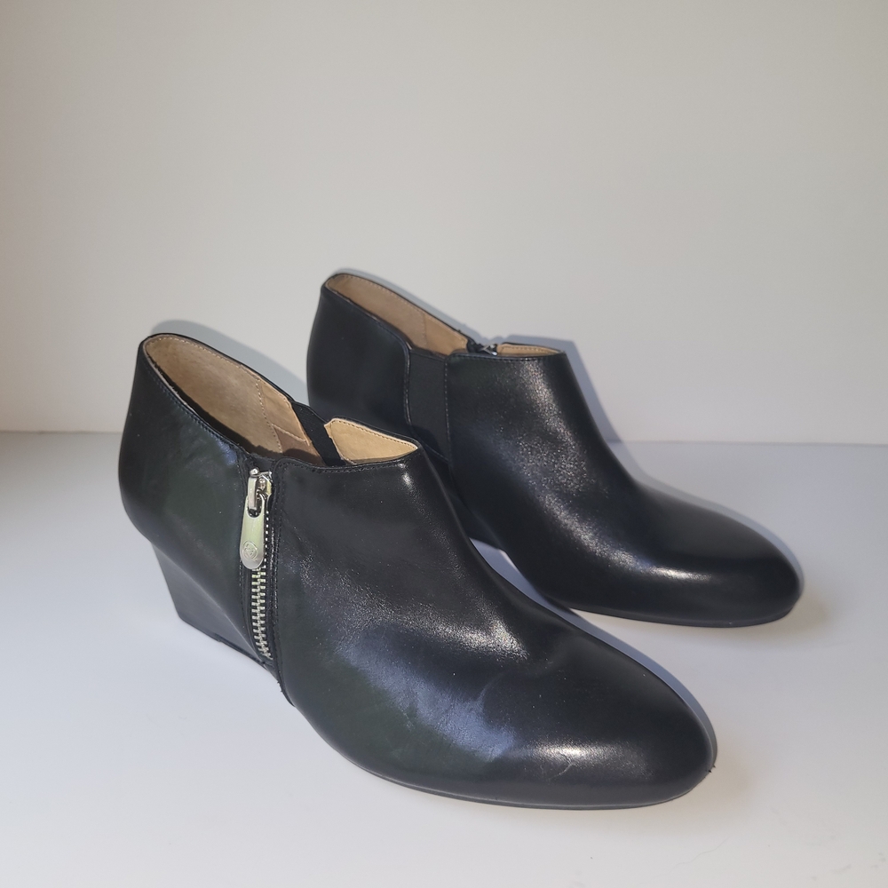 Adrienne Vittadini Black Leather Ankle Boots